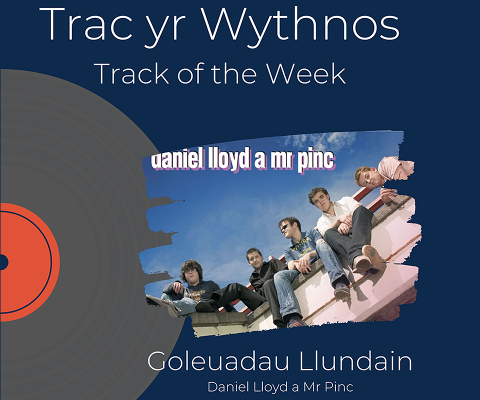 Trac yr wythnos – Goleuadau Llundain gan Daniel Lloyd a Mr Pinc